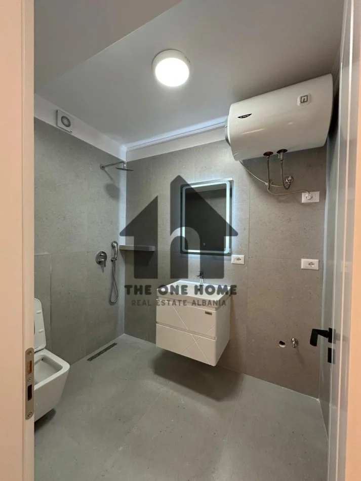 Tirane, shitet apartament 2+1+Ballkon Kati 4, 65 m² 118.000 € (Rr Kongresi Manastirit)