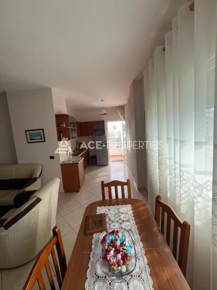 Durres, jepet me qera apartament 2+1 Kati 9, 120 m² 500 € (durres vollga)