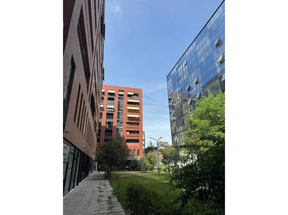 Tirane, shitet apartament 2+1 Kati 4, 102 m² 225.000 € (KOMPLEKSI PANORAMA 2 , RRUGA JORDAN MISJA)