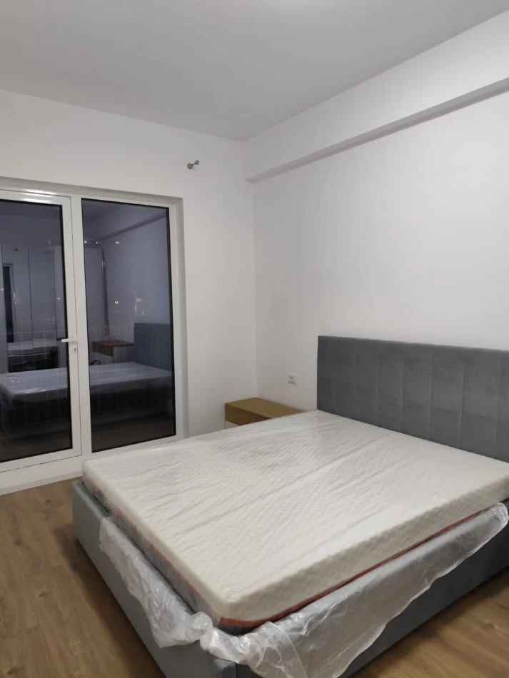 Tirane, jepet me qera apartament 2+1 Kati 2, 100 m² 550 € (Fresk)