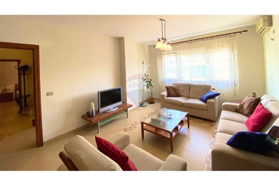 Tirane, jepet me qera apartament 2+1+Ballkon Kati 6, 87 m² 650 € (Ymer Kurti, shkolla Petro Nini Luarasi)