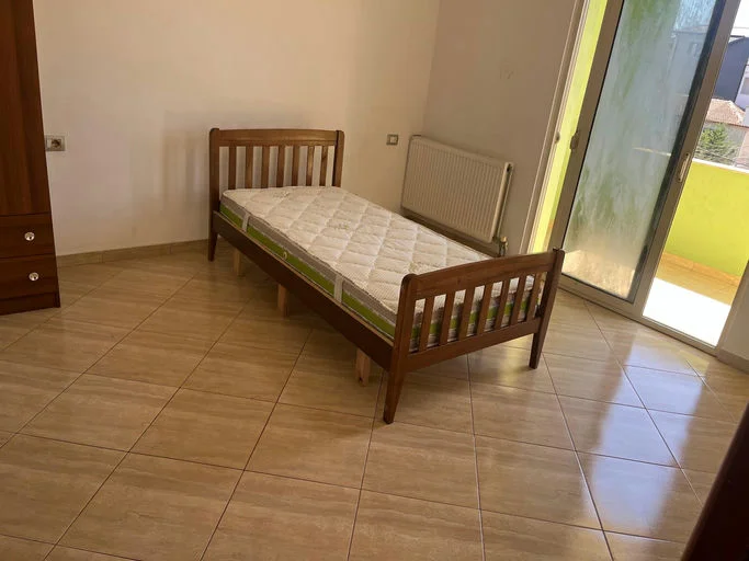 Tirane, jepet me qera apartament 2+1+Ballkon Kati 3, 500 € 