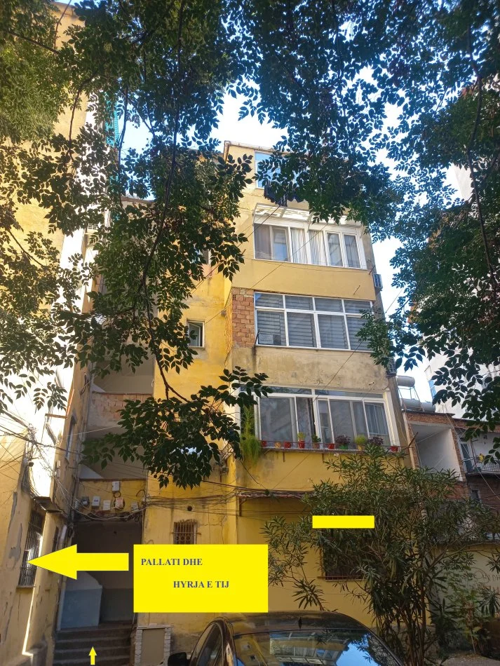 Tirane,Shitet Apartament cilësor, i restauruar komplet nga të zotët,tip 2+1+blk, kat 3,pallat eksizstues 5-kate, sip.75m²,Cmimi 165'000€, pranë Unazës kryqëzimi rr.H.Tahsim me rr.A.Kasemi/Bardhyl tek ish-Markata/Rozafa, rr.A.Sinani, afër Lanës/Brrrylit, 10-minuta këmbë nga qendra Tiranës.