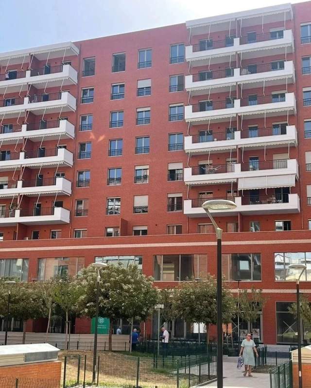 Tirane, jepet me qera apartament 2+1+A+BLK Kati 5, 119 m² 1.200 Euro (Bulevardi Gjergj Fishta)