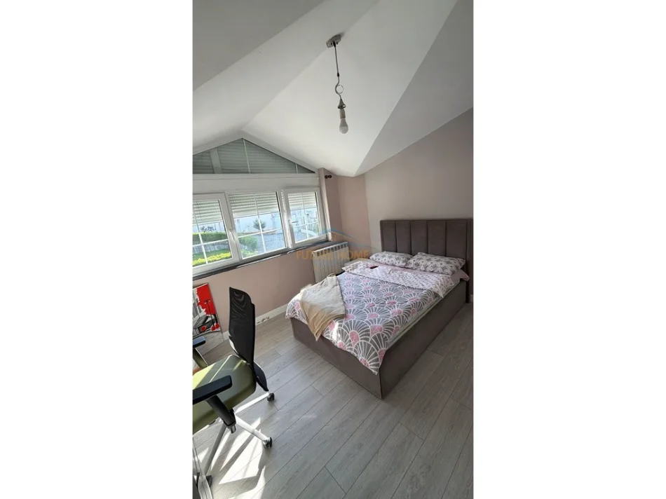 Tirane, shitet Vile , 315 m² 1.600.000 € (IBE)