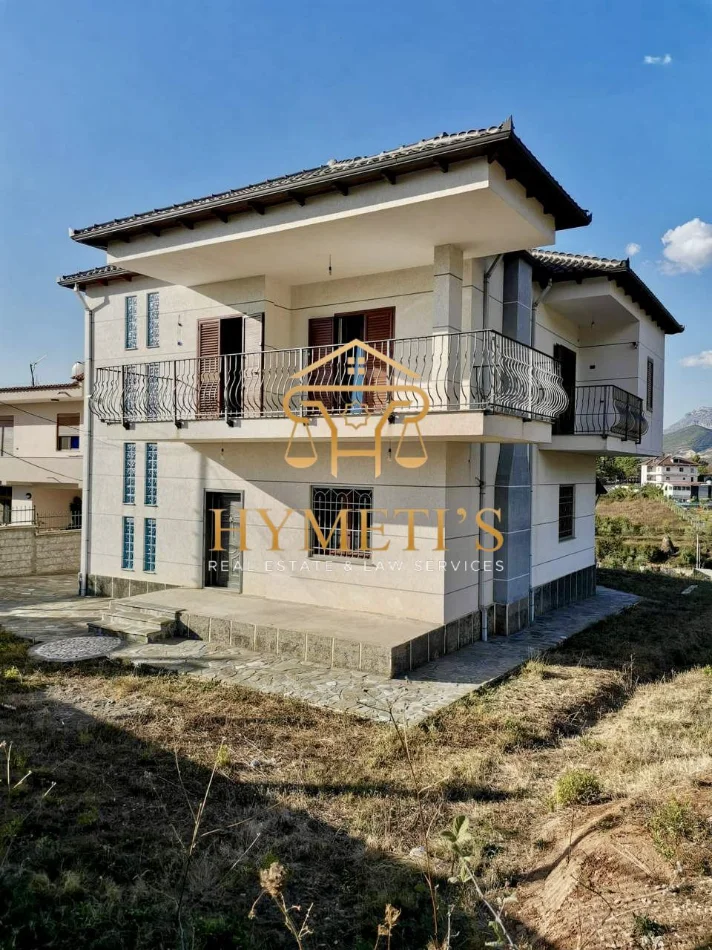 Tirane, shitet Vile 3+1+Ballkon , 251 m² 270.000 € (Tufine)
