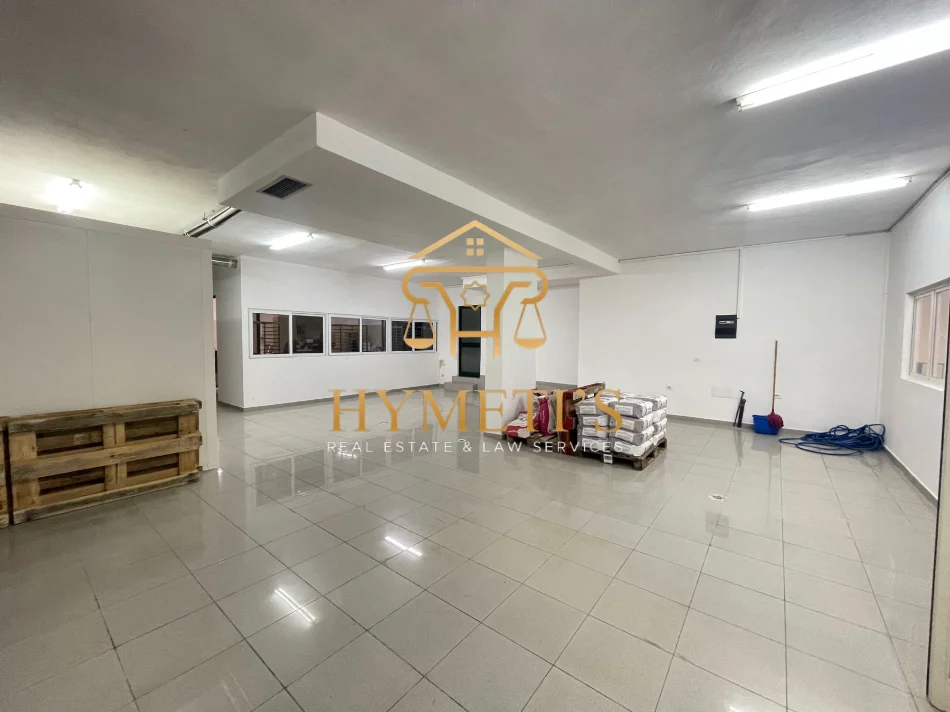 Tirane, shitet ambjent biznesi Kati -1, 248 m² 330.000 € (Rr. Rrapo Hekali)