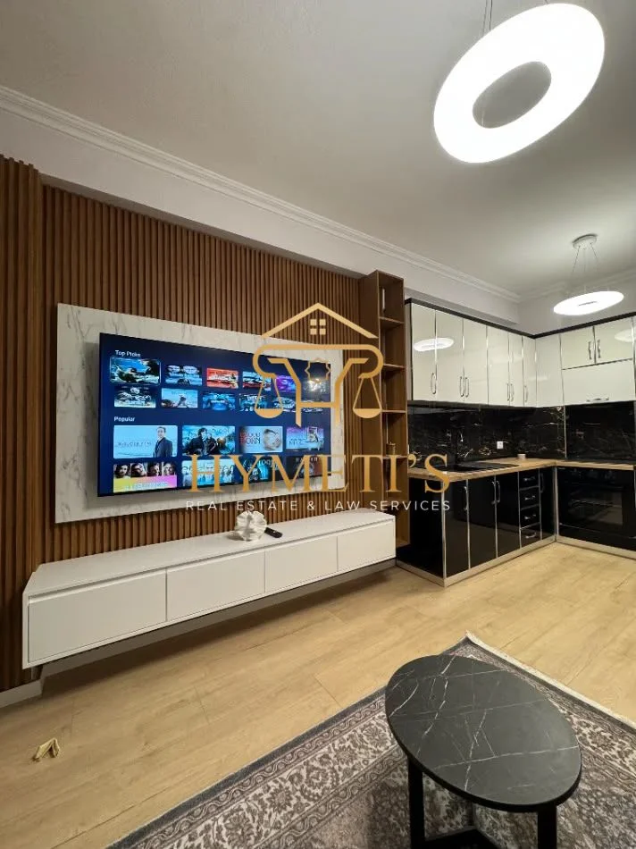 jepet me qera apartament 1+1+Ballkon , 70 m² 500 € (Rr. Teodor Keko, Astir, Tiranë)