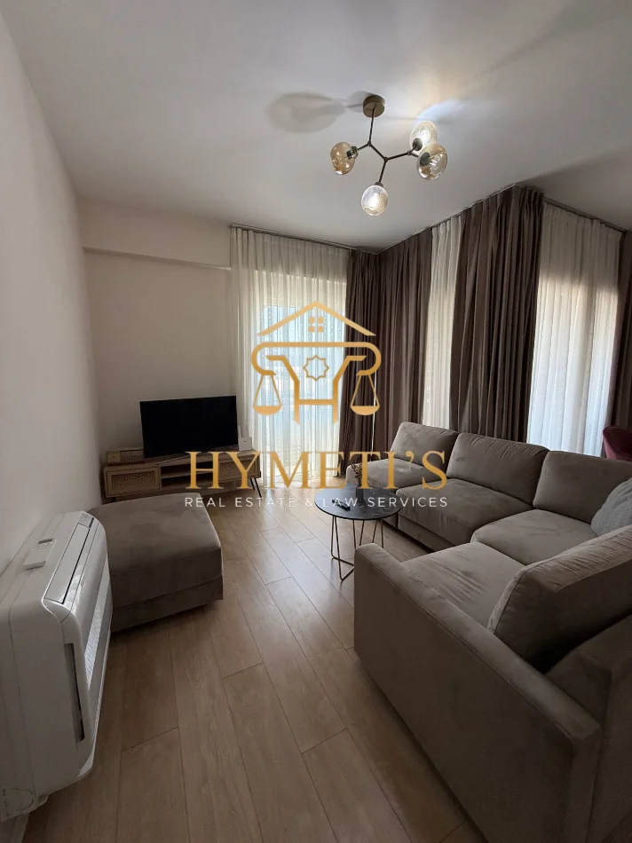 Tirane, jepet me qera apartament 2+1+Ballkon Kati 4, 95 m² 1.600 € (Rruga e Kosovarëve, Tiranë)