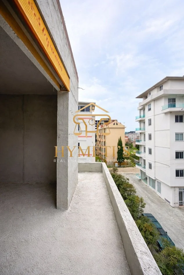 Golem, shitet apartament 1+1+Ballkon Kati 4, 77 m² 