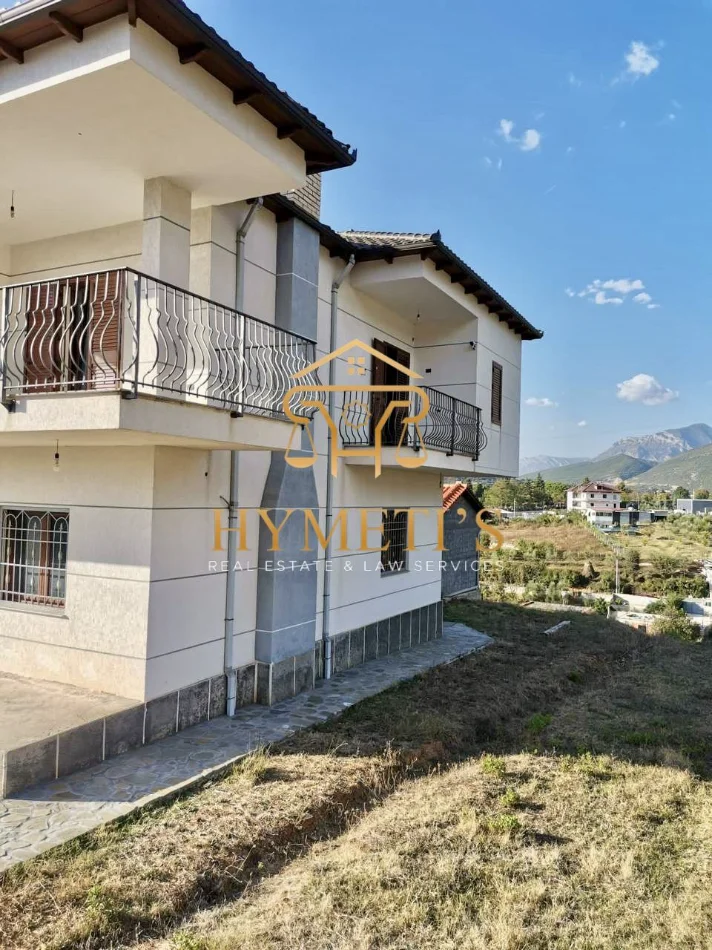 Tirane, shitet Vile 3+1+Ballkon , 251 m² 270.000 € (Tufine)