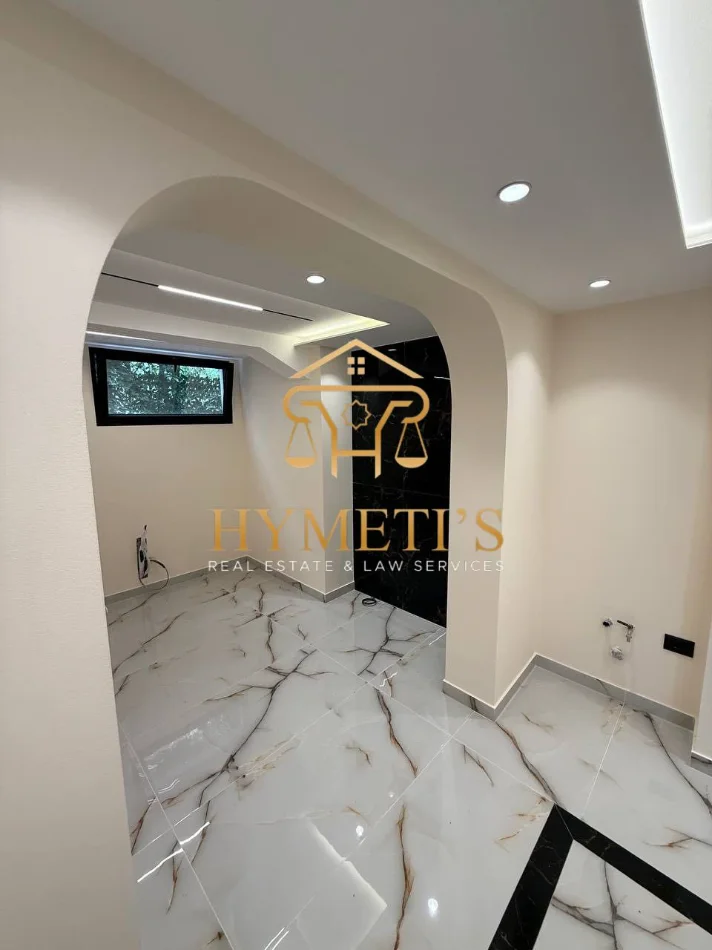 Tirane, jepet me qera Vile 3+1 , 80 m² 1.000 € (prane Ambasades Amerikane)