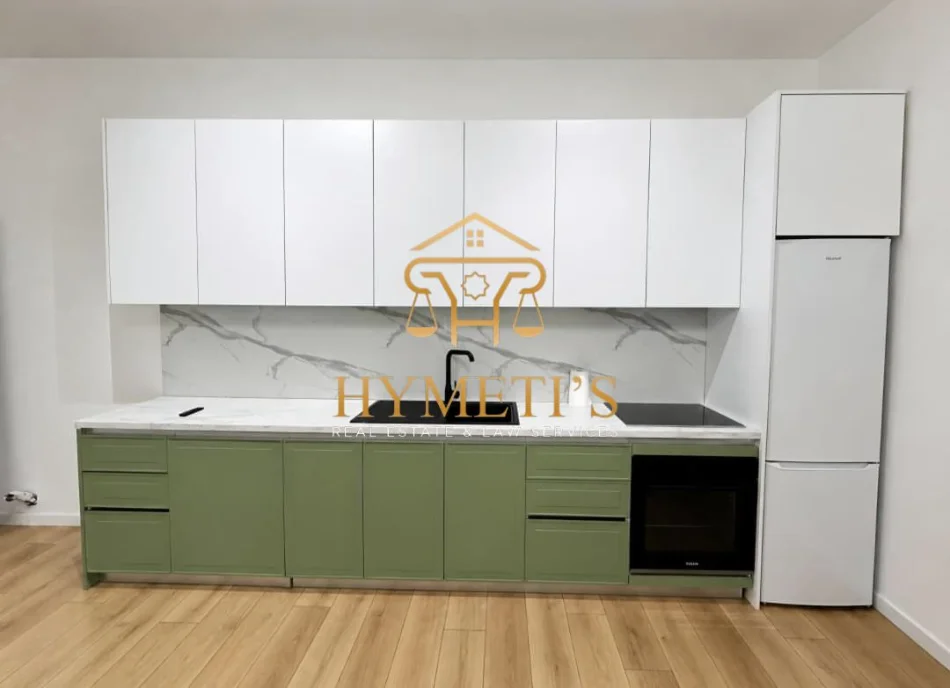 Tirane, jepet me qera apartament 2+1+Aneks+Ballkon , 1.300 € (Arlis)