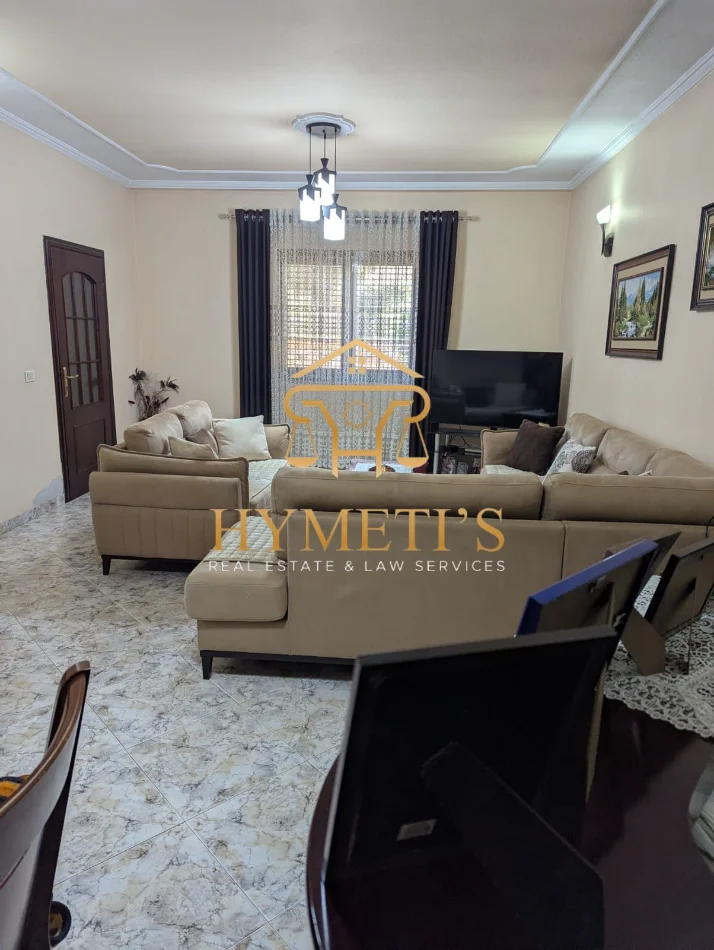 Tirane, shitet Vile 3 Katshe , 280 m² 550.000 € (Rr. Luigj Gurakuqi)