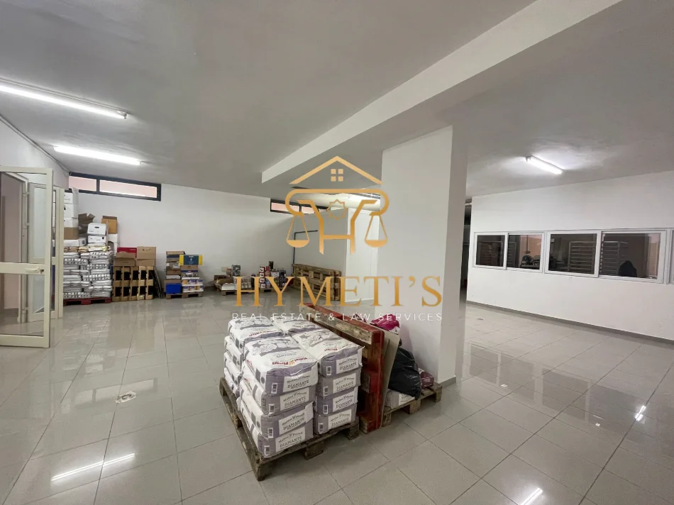 Tirane, shitet ambjent biznesi Kati -1, 248 m² 330.000 € (Rr. Rrapo Hekali)