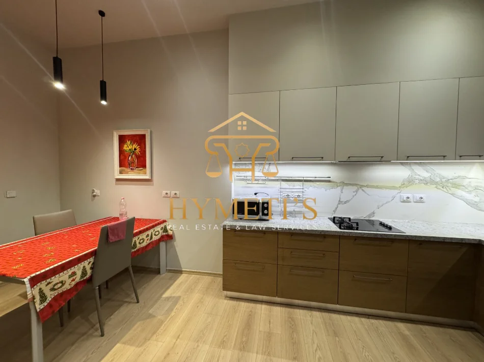 Tirane, shitet apartament 3+1 , 115 m² 320.000 € (Liqeni i Thatë)