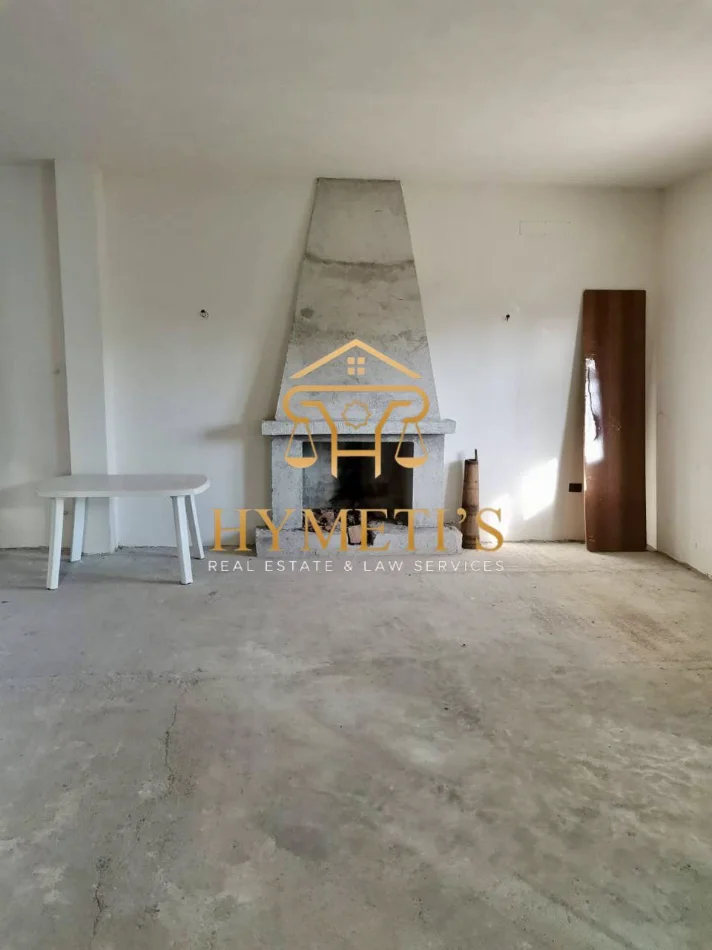 Tirane, shitet Vile 3+1+Ballkon , 251 m² 270.000 € (Tufine)