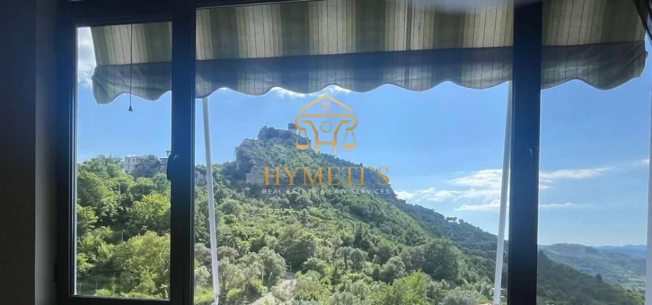 Tirane, jepet me qera Vile Vile 3 Katshe , 410 m² 1.200 € (PETRELË, TIRANË)