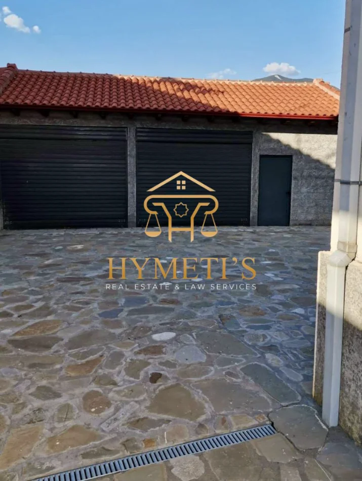 Tirane, shitet Vile 3+1+Ballkon , 251 m² 270.000 € (Tufine)