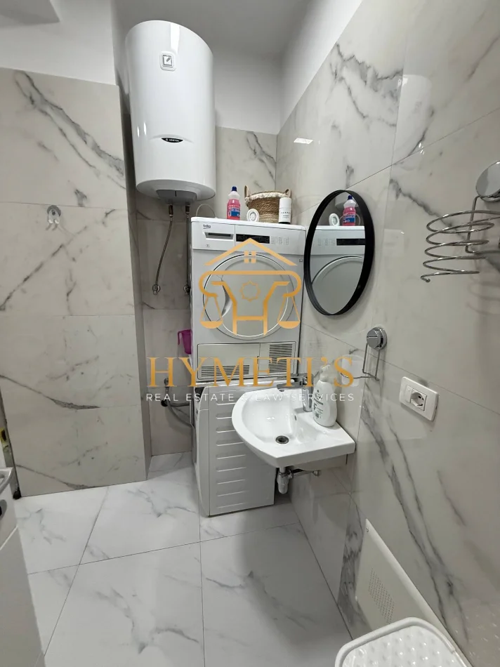 Tirane, jepet me qera apartament 2+1+Ballkon Kati 4, 95 m² 1.600 € (Rruga e Kosovarëve, Tiranë)