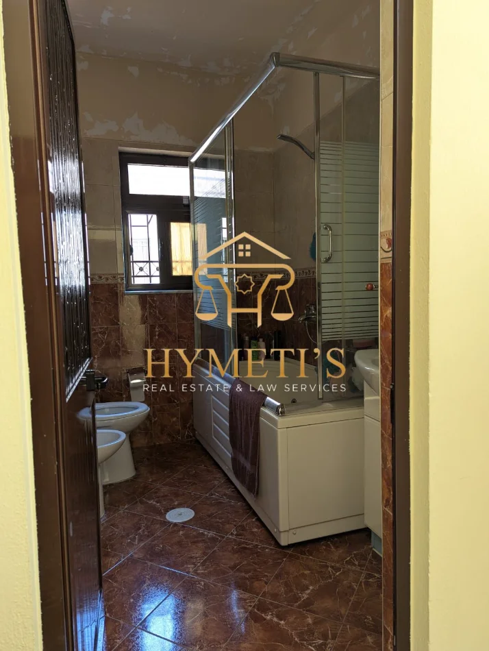 Tirane, shitet Vile 3 Katshe , 280 m² 550.000 € (Rr. Luigj Gurakuqi)