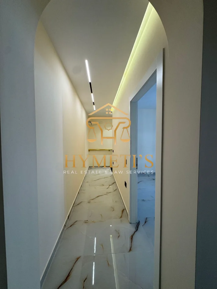 Tirane, jepet me qera Vile 3+1 , 80 m² 1.000 € (prane Ambasades Amerikane)