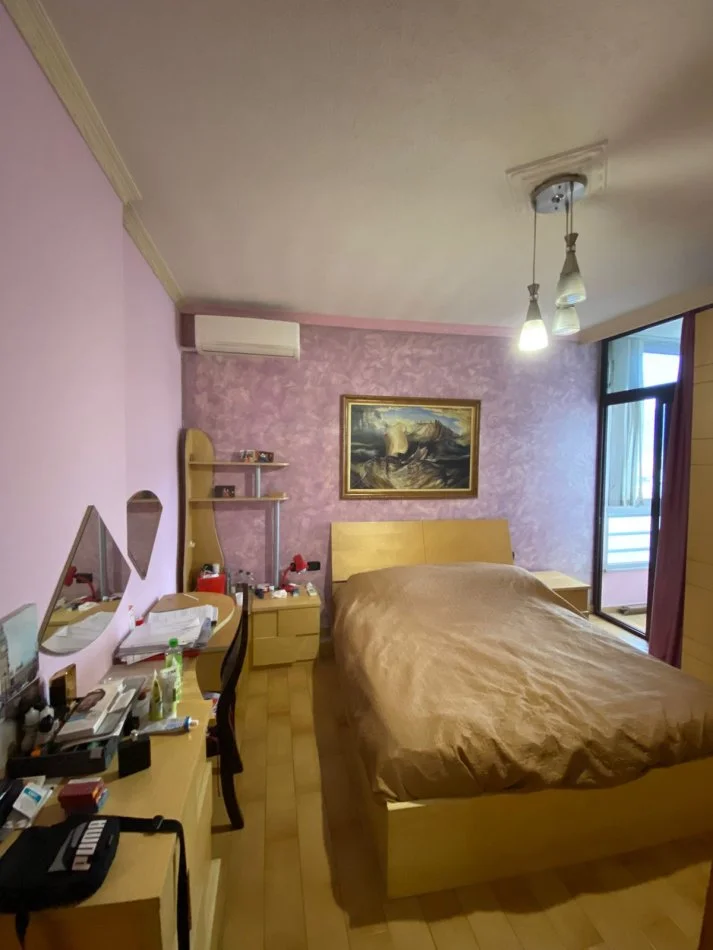 Durres, jepet me qera apartament 2+1+Ballkon Kati 11, 104 m² 600 € (Rruga Panorama)