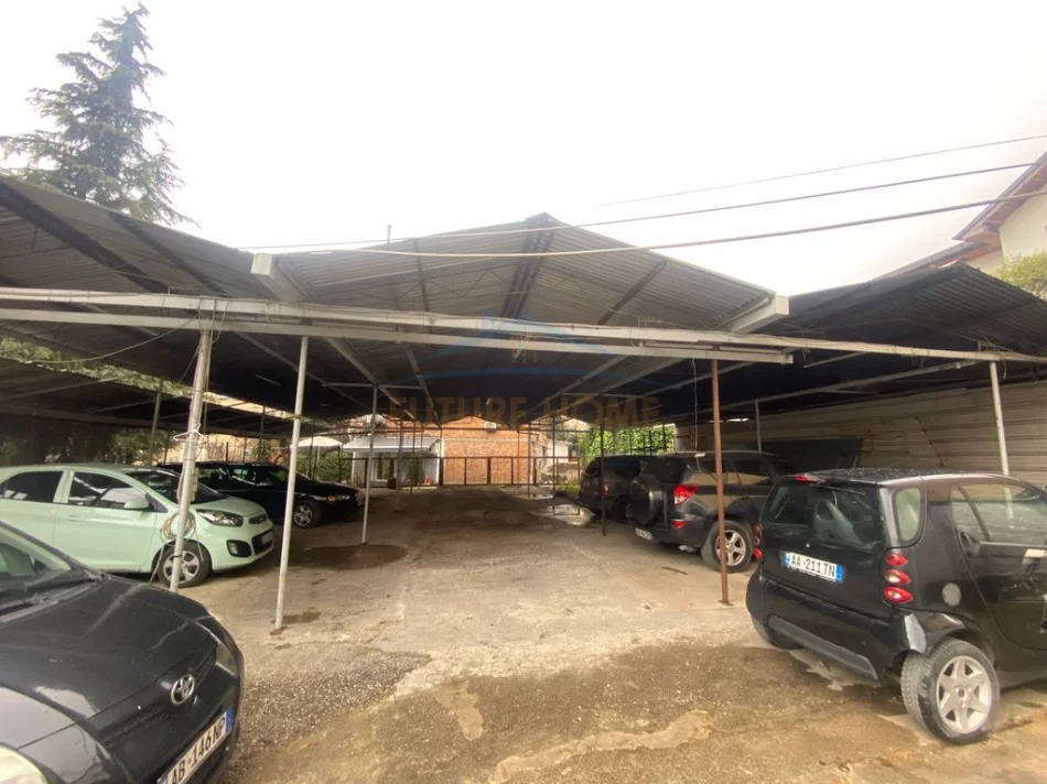 Tirane, jepet me qera ambjent biznesi Kati 0, 670 m² 1.800 € (RRUGA E DIBRES)