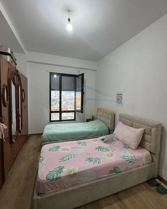 Tirane, shitet apartament 2+1 Kati 8, 81 m² 215.000 € (Porcelan)