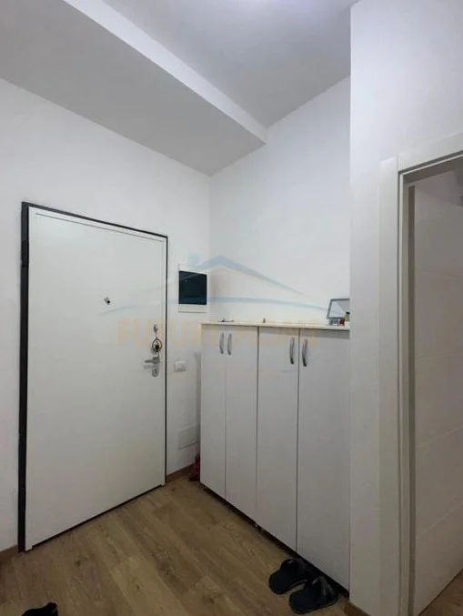 Tirane, shitet apartament 2+1 Kati 8, 81 m² 215.000 € (Porcelan)
