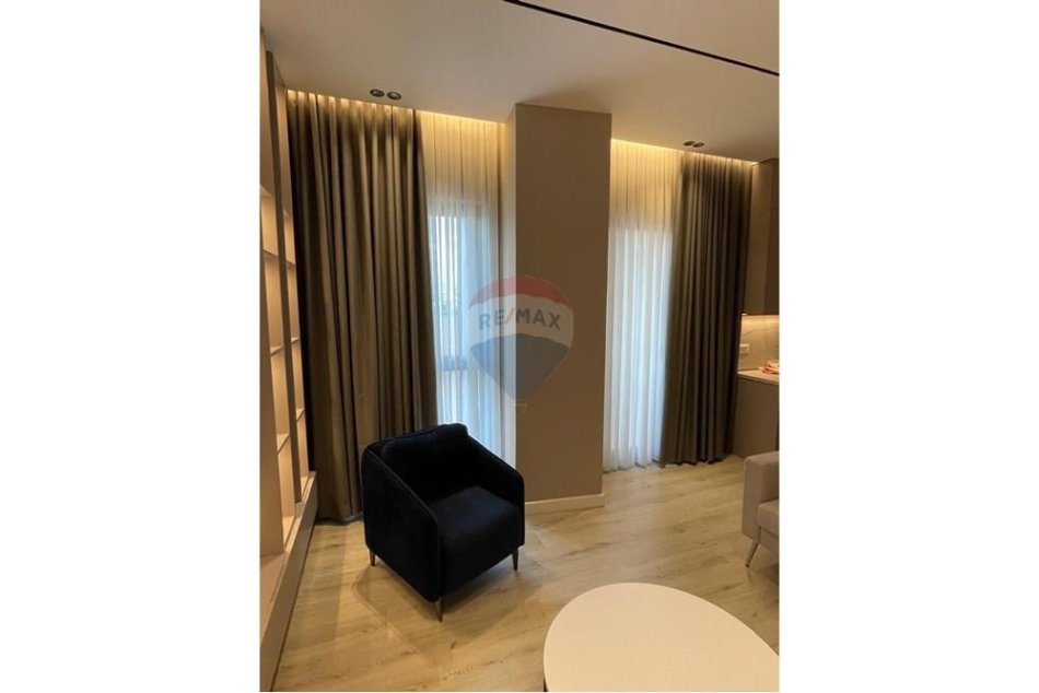 Tirane, jepet me qera apartament 2+1 Kati 4, 127 m² 1.000 € (Rruga Tefta Tashko)