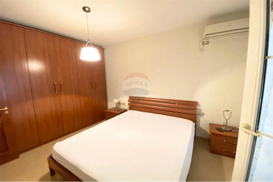 Tirane, jepet me qera apartament 2+1+Ballkon Kati 6, 87 m² 650 € (Ymer Kurti, shkolla Petro Nini Luarasi)