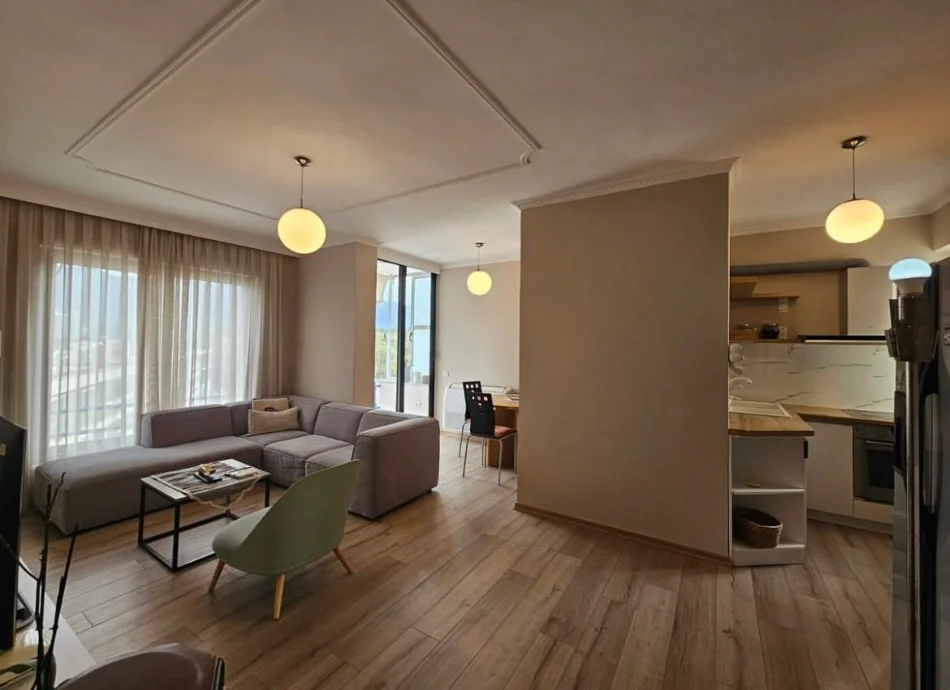 Jepet me Qera: Penthouse📍Rr. Kosovareve - Liqeni (Uni Barleti) 2+1+2Ballkone & Tarrace e Shfrytezueshme | 1,500€/muaj