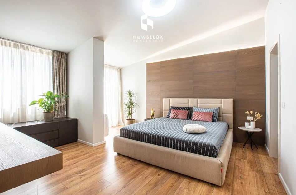 Shitet:✨️ Penthouse (Perfekt) ( Pamje Ballore - 📍Liqeni i Thatë)  (3+1kuzhinë Veç / 4+1 ) - 100% I Investuar me Cilëai Premium , Dhe Çmim Okazion për Tregun!