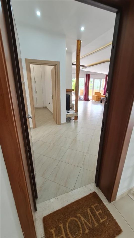 Tirane, shitet apartament+verande | Penthouse 2+1 Kati 5, 174 m² 288.500 € (Liqeni i Thate)