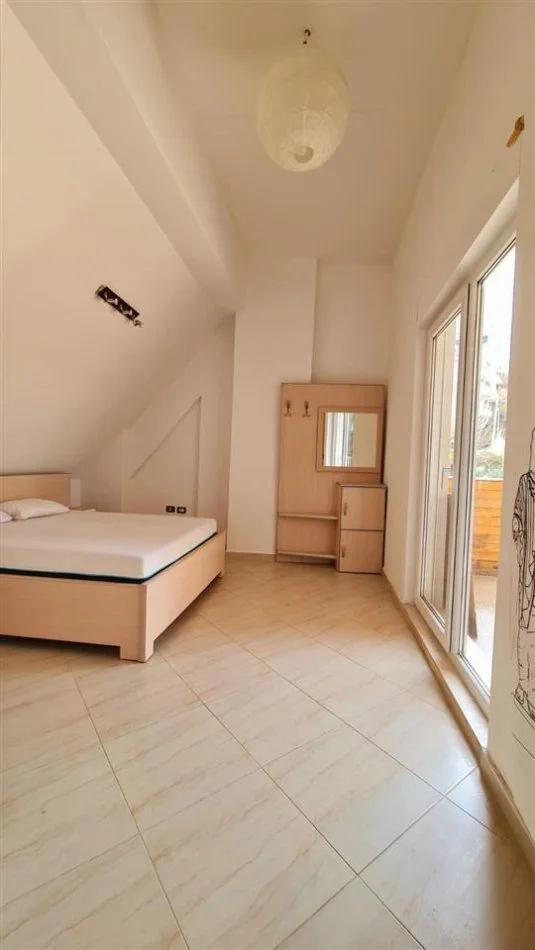 Tirane, shitet apartament+verande | Penthouse 2+1 Kati 5, 174 m² 288.500 € (Liqeni i Thate)