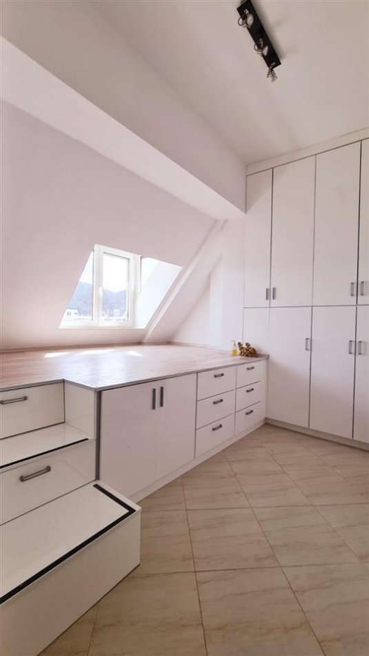 Tirane, shitet apartament+verande | Penthouse 2+1 Kati 5, 174 m² 288.500 € (Liqeni i Thate)