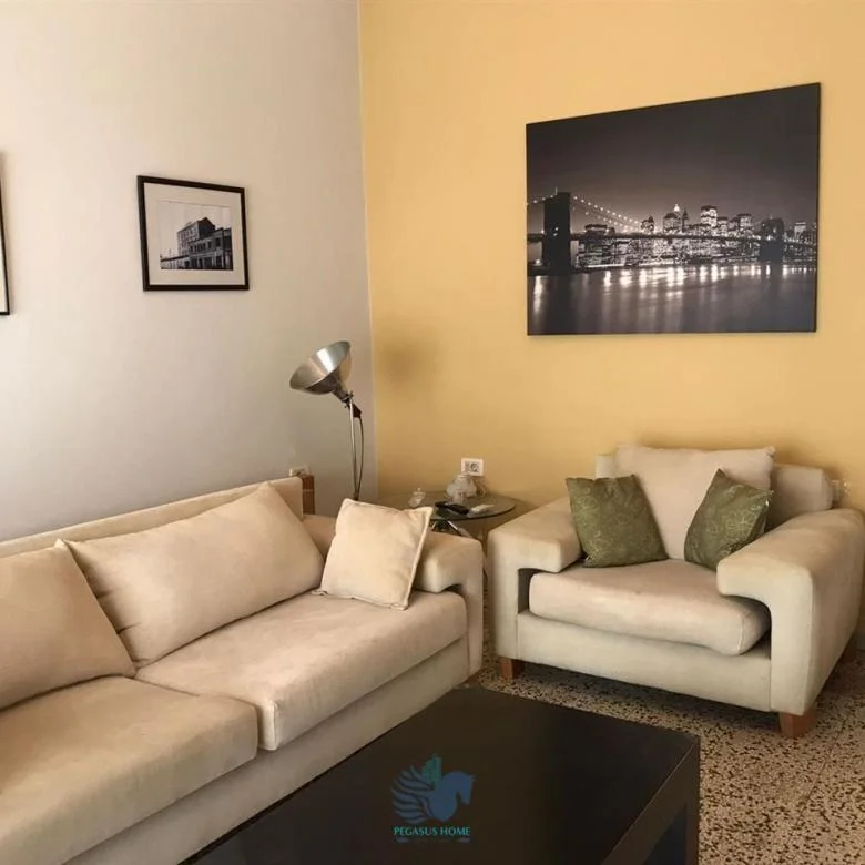 Tirane, jepet me qera apartament 3+1+Ballkon Kati 3, 154 m² 800 € (Rruga e Dibres)