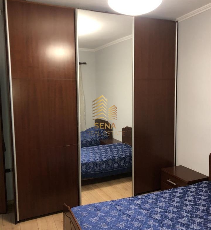 Tirane, jepet me qera apartament 1+1+Ballkon Kati 2, 65 m² 630 € (Myslym Shyri)