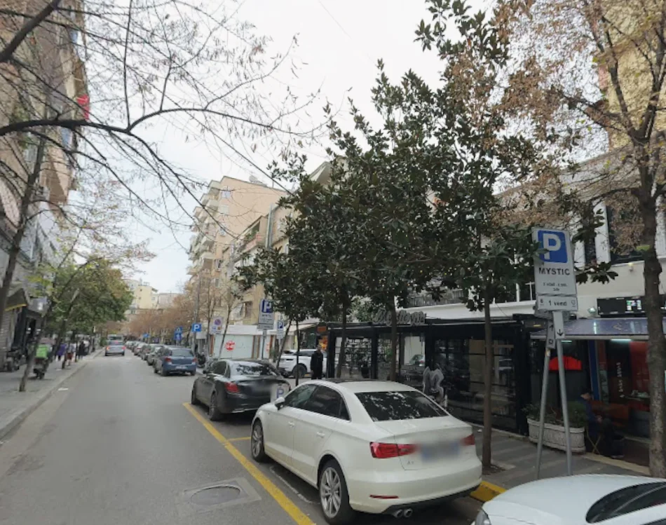 Tirane, shitet Kati 0, 64 m² 280.000 € (perlat rexhepi)