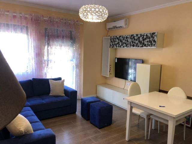 Tirane, jepet me qera apartament 2+1+BLK Kati 2, 80 m² 400 Euro
