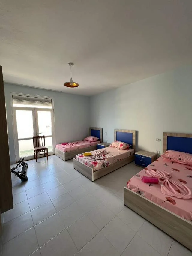 Vlore, jepet me qera 5+1+A+BLK Kati 9,