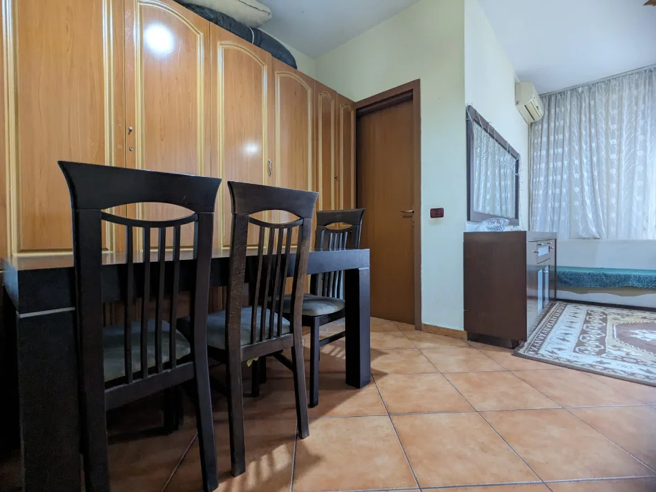 Tirane, shitet apartament 1+1+Aneks+Ballkon Kati 4, (RRuga Dob Bosko)