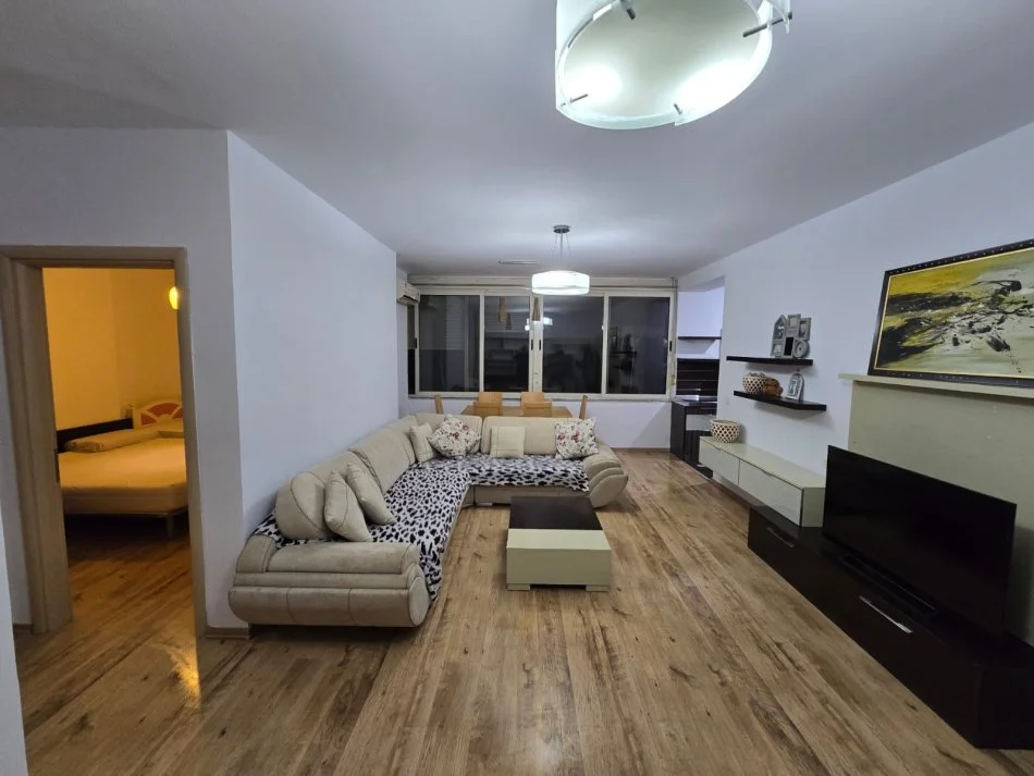 Tirane, shitet apartament 1+1+Ballkon , 72 m² 98.000 € (Bulevardi Migjeni)
