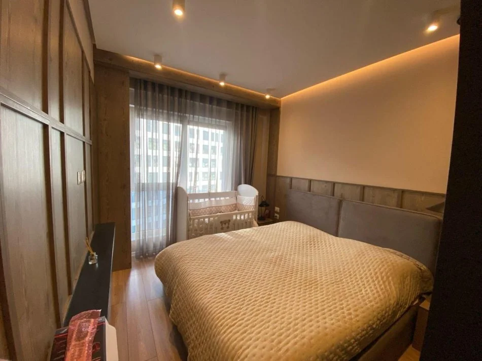 Tirane, jepet me qera apartament 2+1+Ballkon Kati 6, 100 m² 750 € (Frosina Plaku)