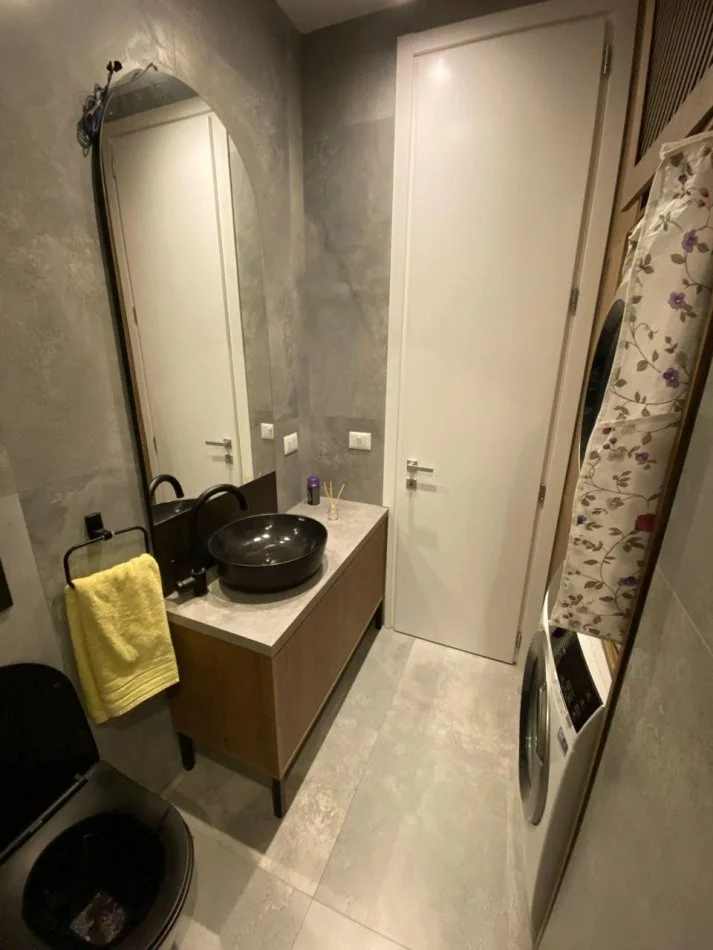 Tirane, jepet me qera apartament 2+1+Ballkon Kati 6, 100 m² 750 € (Frosina Plaku)