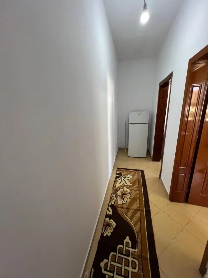 Tirane, jepet me qera shtepi 1+1 Kati 2, 350 € 