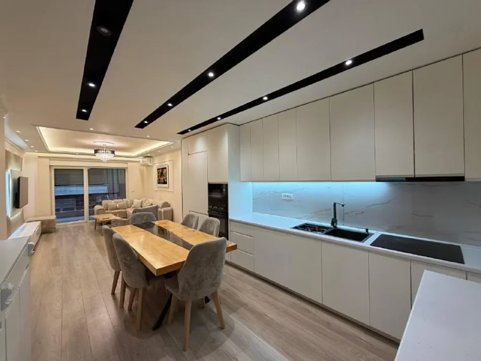 Tirane, jepet me qera apartament 2+1 Kati 2, 115 m² 1.200 € (Liqeni i Thate)
