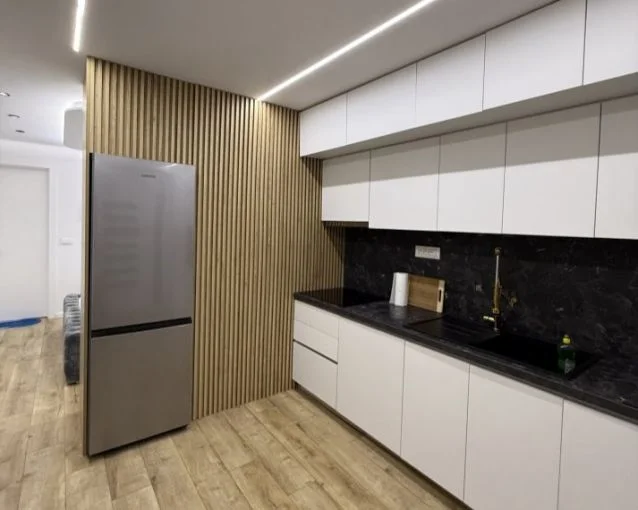 Tirane, jepet me qera apartament 1+1 Kati 0, 40 m² 550 € (Prane Vodafone)