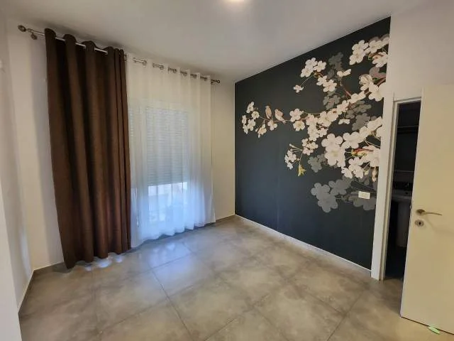 Tirane, jepet me qera Vile 4+1+A+BLK Kati 3, 300 m² 1.500 Euro (kodra e diellit reizdence 2)